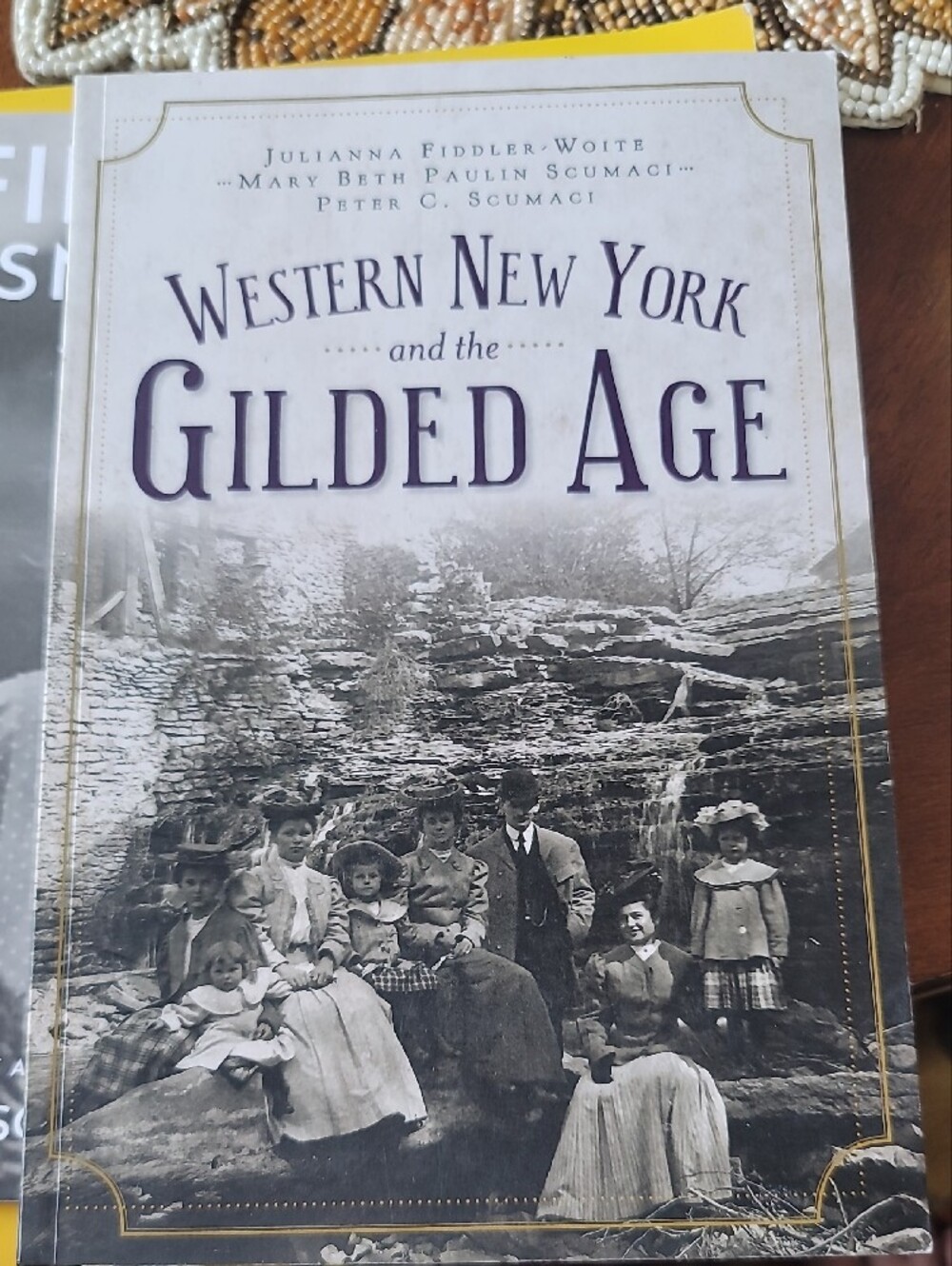 Assorted Books - Picture 6 of 11